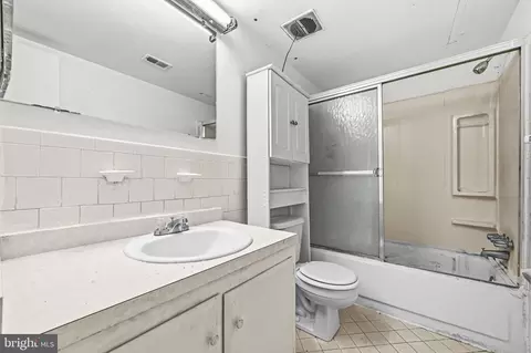 2103 Walsh View Ter #102, Silver Spring, MD 20902 photo 17