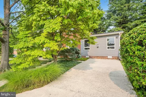 Exterior - 1004 Dennis Ave, Silver Spring, MD 20901 photo 3 of 6