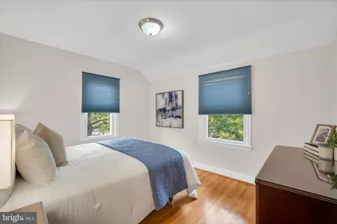 Bedroom - 1004 Dennis Ave, Silver Spring, MD 20901 photo 3 of 8