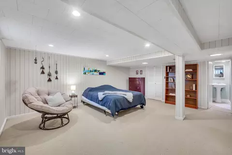 Bedroom - 1004 Dennis Ave, Silver Spring, MD 20901 photo 6 of 8