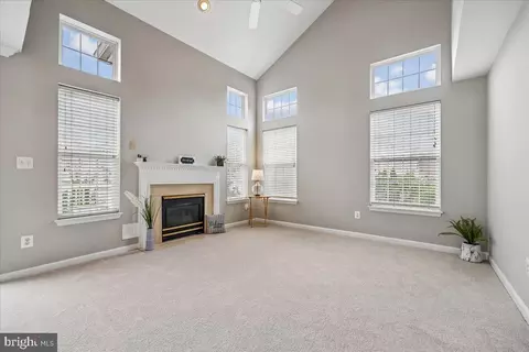 12917 Bridger Dr #1813, Germantown, MD 20874