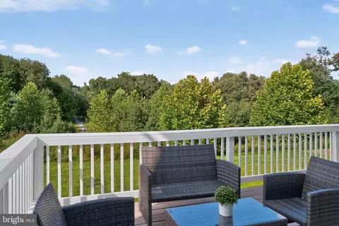 Exterior - 1024 Briggs Chaney Rd, Silver Spring, MD 20905 photo 5 of 5