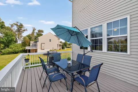 Exterior - 1024 Briggs Chaney Rd, Silver Spring, MD 20905 photo 3 of 5