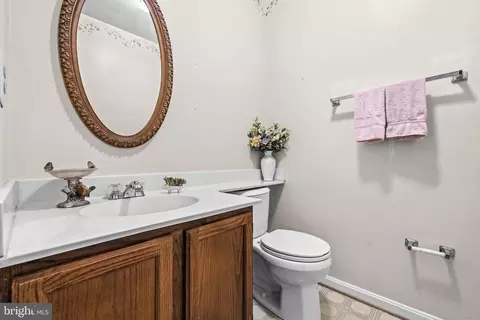 Bath - 13102 Hugo Pl, Silver Spring, MD 20906 photo 5 of 6