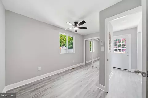 Entry Way - 11716 Kingtree St, Silver Spring, MD 20902 photo 4 of 6
