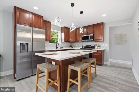 Kitchen - 11716 Kingtree St, Silver Spring, MD 20902 photo 2 of 6