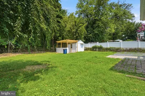 Exterior - 11716 Kingtree St, Silver Spring, MD 20902 photo 10 of 11