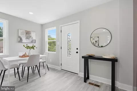 Entry Way - 11716 Kingtree St, Silver Spring, MD 20902 photo 1 of 6