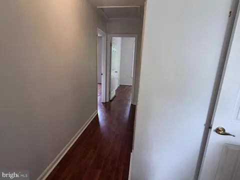 Entry Way - 1110 Arcola Ave, Silver Spring, MD 20902 photo 2 of 2