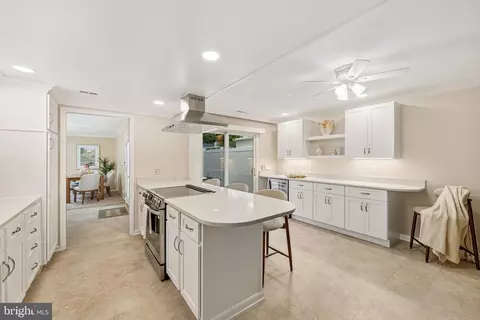 Kitchen - 14601 Deerhurst Ter, Silver Spring, MD 20906 photo 2 of 8