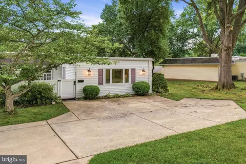 Exterior - 14601 Deerhurst Ter, Silver Spring, MD 20906 photo 6 of 8