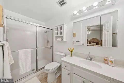 Bath - 14601 Deerhurst Ter, Silver Spring, MD 20906 photo 2 of 2