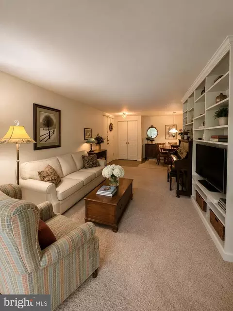 13135 Dairymaid Dr #136, Germantown, MD 20874