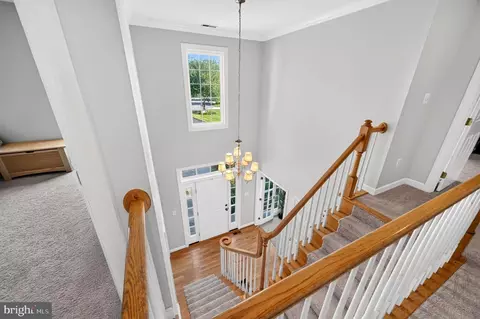 Entry Way - 8 Haller Ct, Poolesville, MD 20837 photo 5 of 10