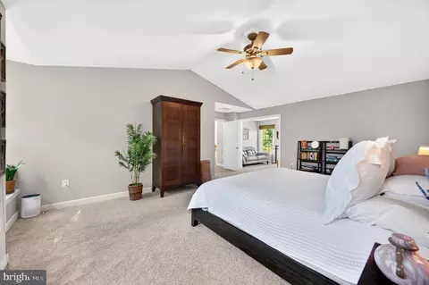 Bedroom - 8 Haller Ct, Poolesville, MD 20837 photo 3 of 9
