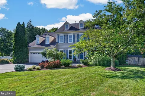 Exterior - 8 Haller Ct, Poolesville, MD 20837 photo 14 of 21