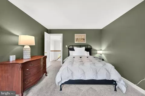 Bedroom - 8 Haller Ct, Poolesville, MD 20837 photo 4 of 9