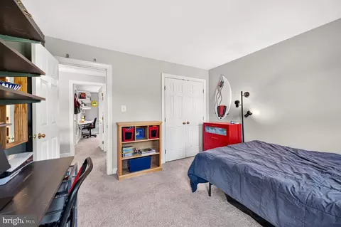 Bedroom - 8 Haller Ct, Poolesville, MD 20837 photo 9 of 9