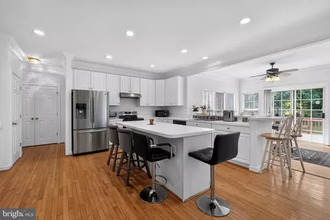 Kitchen - 14209 Royal Forest Ln, Silver Spring, MD 20904 photo 3 of 3