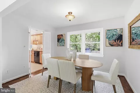 Dining - 1005 W Nolcrest Dr W, Silver Spring, MD 20903 photo 3 of 3
