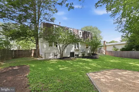 Exterior - 1005 W Nolcrest Dr W, Silver Spring, MD 20903 photo 4 of 7