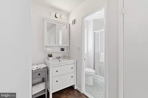Bath - 1005 W Nolcrest Dr W, Silver Spring, MD 20903 photo 2 of 5