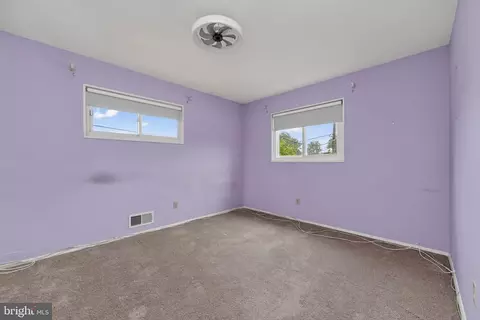 Bedroom - 4107 Tulare Dr, Silver Spring, MD 20906 photo 5 of 7