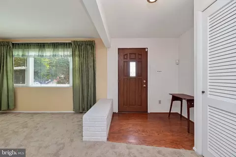 Entry Way - 4107 Tulare Dr, Silver Spring, MD 20906 photo 2 of 5