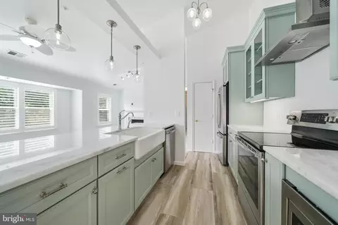 Kitchen - 2610 Camelback Ln #9-19, Silver Spring, MD 20906 photo 2 of 7