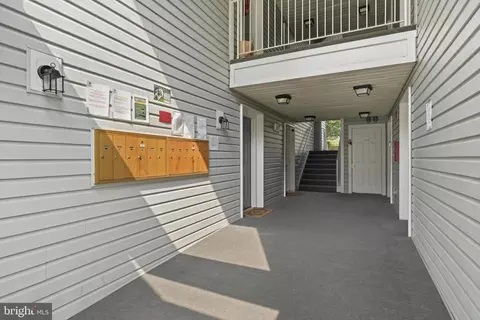 Entry Way - 2610 Camelback Ln #9-19, Silver Spring, MD 20906 photo 1 of 5