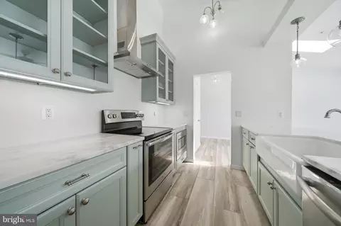 Kitchen - 2610 Camelback Ln #9-19, Silver Spring, MD 20906 photo 3 of 7