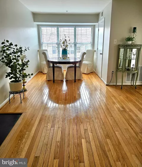 Dining - 14913 Cleese Ct #4AF, Silver Spring, MD 20906 photo 2 of 2