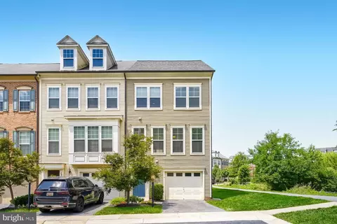 13201 Uffizi Ln, Clarksburg, MD 20871