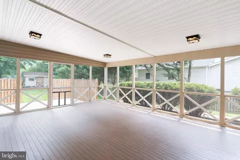 Exterior - 15541 Baileys Ln, Silver Spring, MD 20906 photo 2 of 6