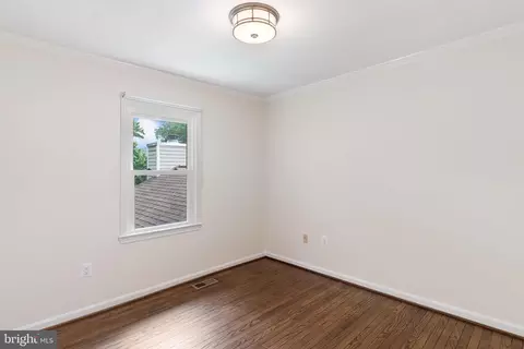 Bedroom - 15541 Baileys Ln, Silver Spring, MD 20906 photo 3 of 7