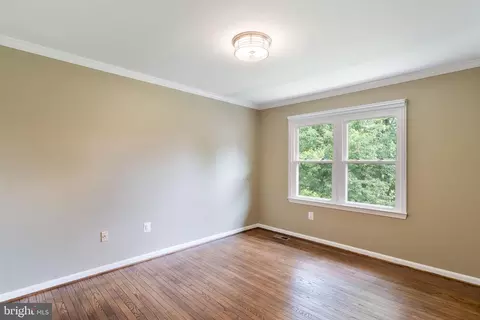 Bedroom - 15541 Baileys Ln, Silver Spring, MD 20906 photo 5 of 7