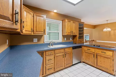 Kitchen - 15541 Baileys Ln, Silver Spring, MD 20906 photo 2 of 3