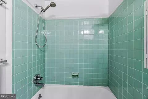 Bath - 2213 Apple Tree Ln, Silver Spring, MD 20905 photo 6 of 6