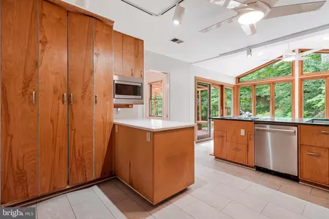 Kitchen - 2213 Apple Tree Ln, Silver Spring, MD 20905 photo 1 of 4