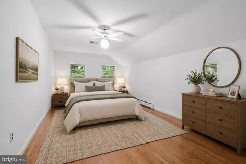 Bedroom - 2213 Apple Tree Ln, Silver Spring, MD 20905 photo 2 of 4