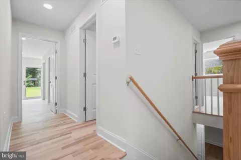 Entry Way - 11305 Mapleview Dr, Silver Spring, MD 20902 photo 4 of 5