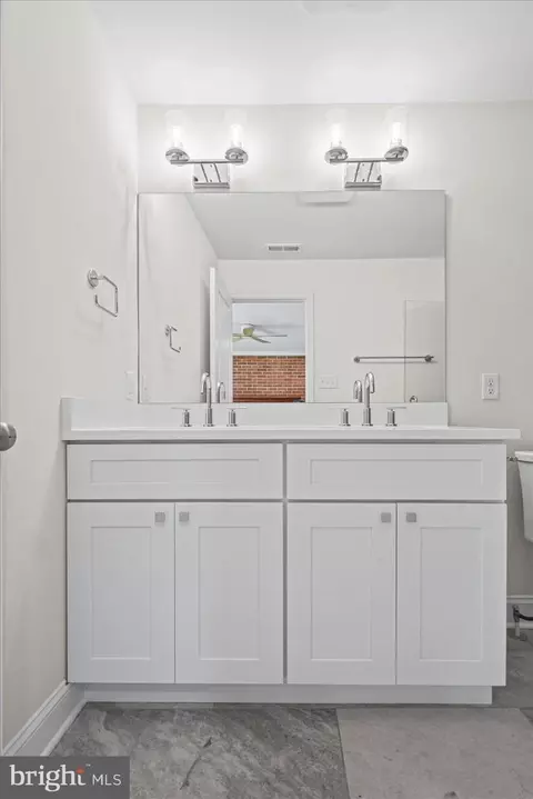 Bath - 11305 Mapleview Dr, Silver Spring, MD 20902 photo 1 of 6