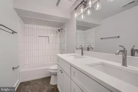 Bath - 11305 Mapleview Dr, Silver Spring, MD 20902 photo 10 of 11