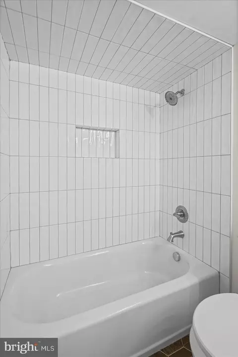 Bath - 11305 Mapleview Dr, Silver Spring, MD 20902 photo 6 of 6