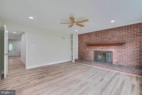 Living - 11305 Mapleview Dr, Silver Spring, MD 20902 photo 7 of 7