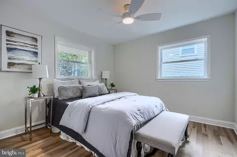Bedroom - 11305 Mapleview Dr, Silver Spring, MD 20902 photo 2 of 7