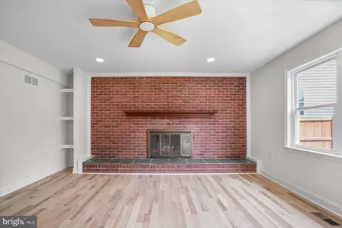 Living - 11305 Mapleview Dr, Silver Spring, MD 20902 photo 6 of 6