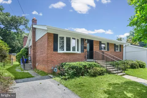 Exterior - 11305 Mapleview Dr, Silver Spring, MD 20902 photo 2 of 7