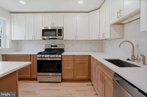 Kitchen - 11305 Mapleview Dr, Silver Spring, MD 20902 photo 1 of 3