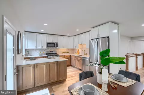 Kitchen - 11305 Mapleview Dr, Silver Spring, MD 20902 photo 2 of 7